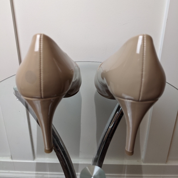 Bandolino shoe - Picture 7 of 7